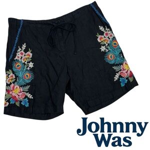 Johnny Was 
Vernazza Black Linen Drawstring Shorts with Multicolor Embroidery S